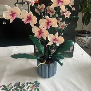 LEGO Orchid Arrangement - Cream and Pink